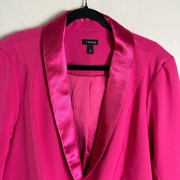 Torrid Pink Studio Refined Crepe Satin Lapel Blazer 2X 19173176 - Picture 13 of 16